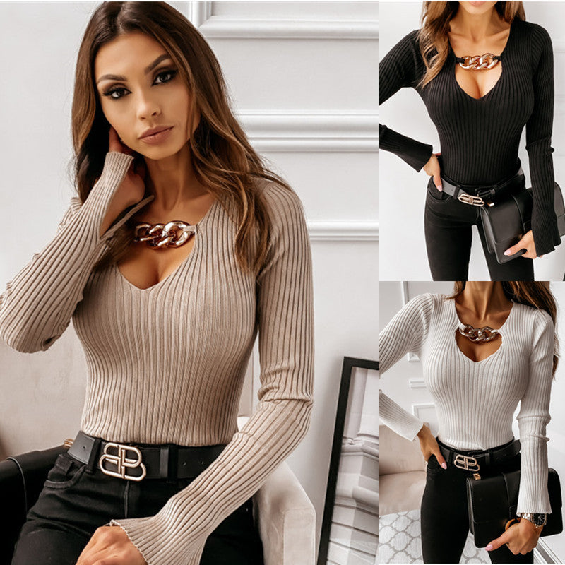 Long Sleeve V-Neck Chain Decorated Long Sleeve Bottoming Shirt
